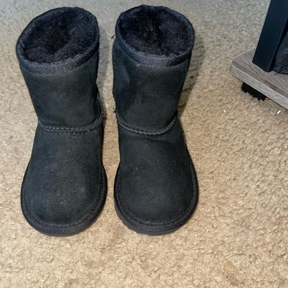 Toddler Classic Black Ugg Boots